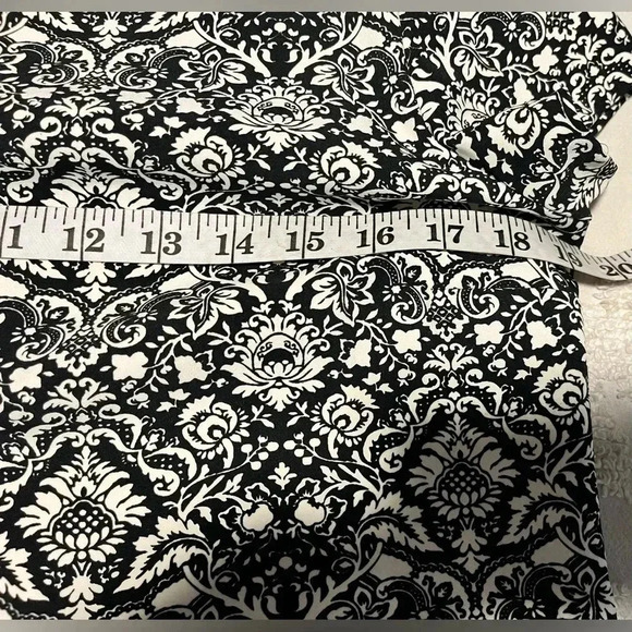 Zara Half Sleeves Patterned Black White Short Dress - Picture 5 of 7